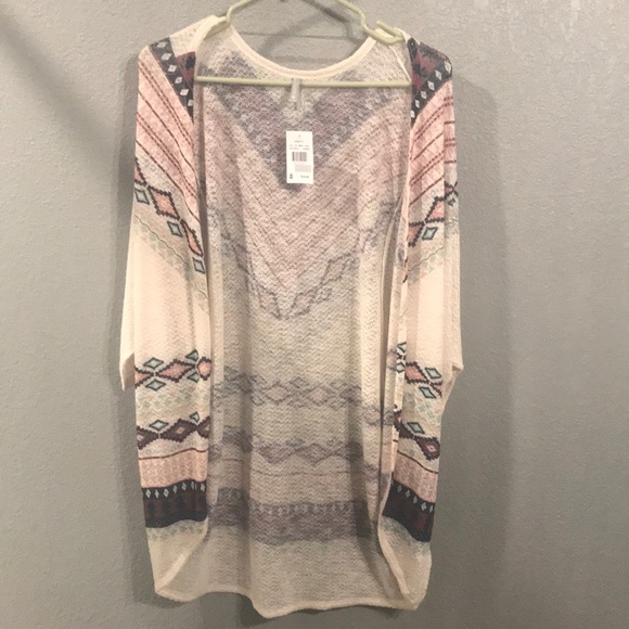 Vanity Tops - Aztec print cardigan Vanity Tops - Aztec print cardigan